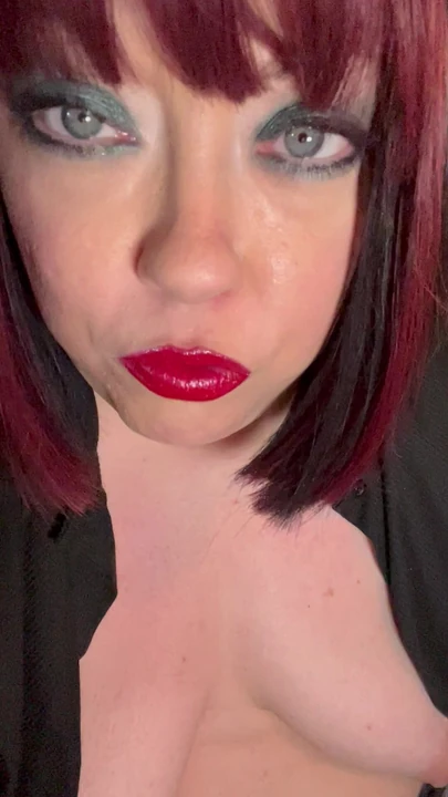 Это вытащи свой член и дрочит для меня!