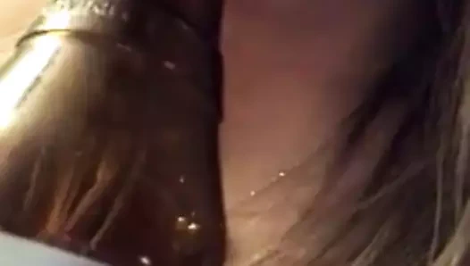 Catherine Winkler - şişe servisi