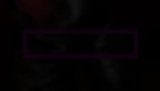 Orta yaşlı seksi kadın güçlü bir delikanlı hakkında fantezi kuruyor