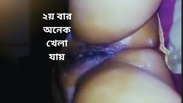 Üvey erkek kardeşim amcığımı sikiyor, üvey erkek kardeşim çılgın bir pozisyonda sikiliyor.