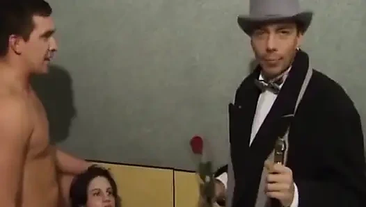 Mastürbasyon yapmayı seven Alman bir bayanla tutkulu solo seans