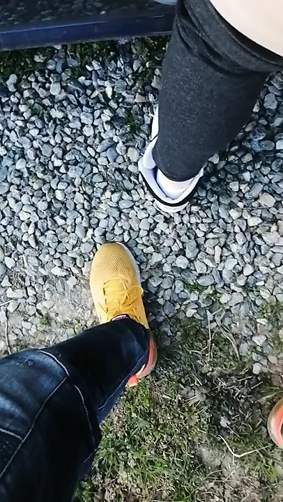 Nonna badante rumena scopata içinde araba seks