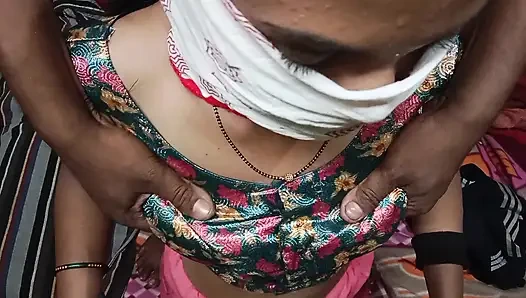 Güzel Seksi Baldızı ağzına Bir Elbiseyle Bağlıktan Sonra Sikiyor