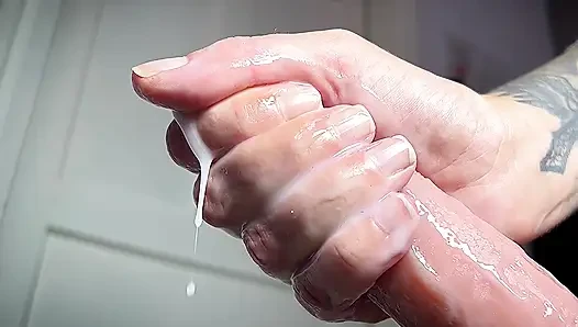 Fetiş.penis ovuyor.yarağa dokunuyor