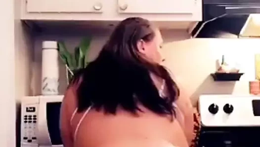 Büyük kabarık göt