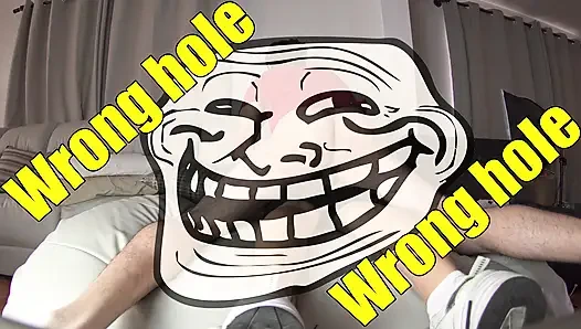 İşte bu! Kelimenin tam anlamıyla göt deliğimdesin! Kıçım acıtıyor!