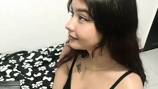 Sikişen üvey kız kardeşim yarağıma binmeyi bırakmıyor - spnaish porno