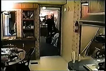 Siyah yarak emiyor sürtük