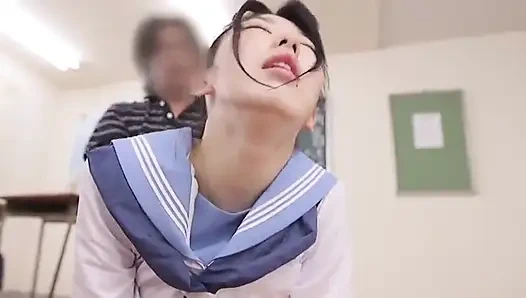 Kalabalık solduğunda, sadece o ve ben