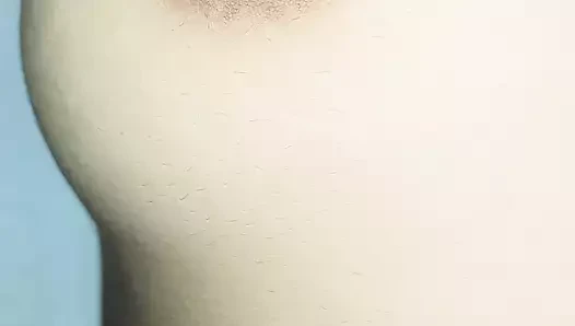 Evimde kız arkadaşımın arkadaşını sikiyorum ve sikimle amını açıyor