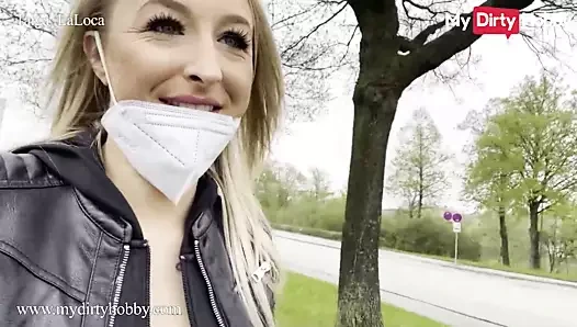 Taiga_laloca gerçekten kirli bir şey denemek istiyor - sonunda bir takside mastürbasyon yapıyor - mydirtyhobby