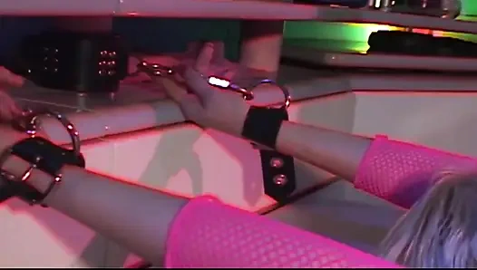 Bir kaltakla aşırı seks