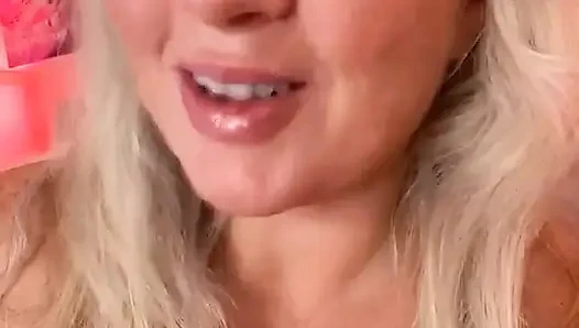 Bts mavi çıplak ve düşünen kırmızı cumartesi üvey anne dommy sahneler arasında!