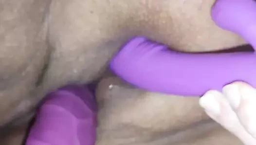 Vibratörler ile akşam seks oyunları oldukça güçlü kedi yakın çekim