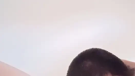 Genç erkek arkadaşımı ye ve kapa çeneni