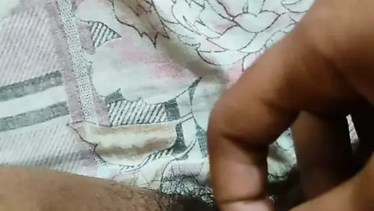 Randi kamera kızı ne chut mein ungli kar chuchi dabayi