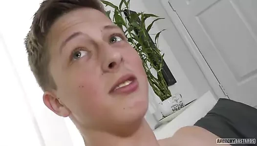 Altın çocuk babası için pes ediyor