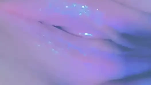 Amcığım gerçekten zonkluyor..