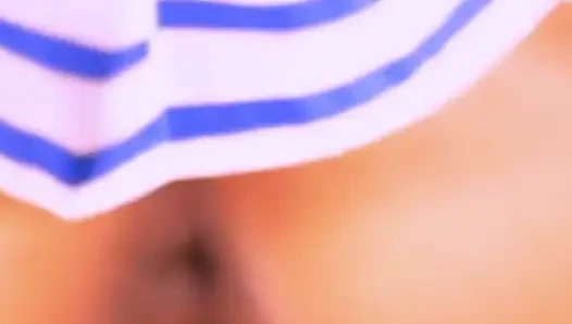 Güzel üniversiteli genç kız dersten sonra o yarağa bindikten sonra