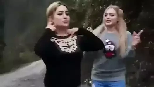 iran dans eden kızlar