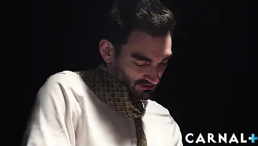 Boyforsale - Twink Marcus River tükürük sikiliyor ve yeni dilf ustası tarafından yetiştiriliyor