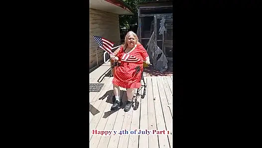 Happy Belated 4 Temmuz striptiz videosu