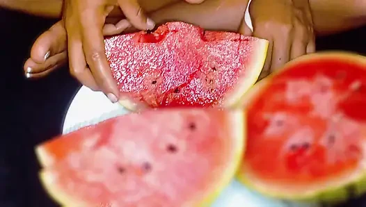 PERULU MEME KOLTUK ALTı YALAMA KARPUZLU SÜRTÜK RAHIBE