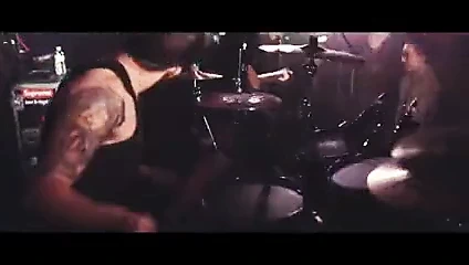 Mega büyük yapay penis ile karartılmış kız