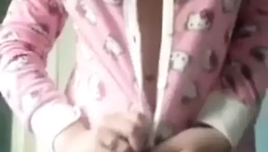 Sıcak vücudunu sunmak