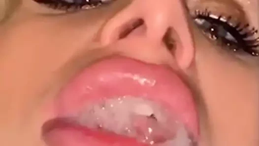 Masif memeler berbat boşalmak itibaren condom