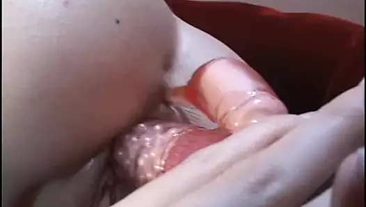 Sarışın ve esmer babes yalamak ve sonra yapay penis sikme