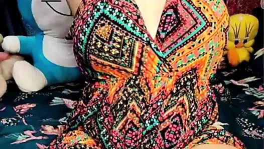 Vay be, seksi Hintli yengenin seksi bir sesi var