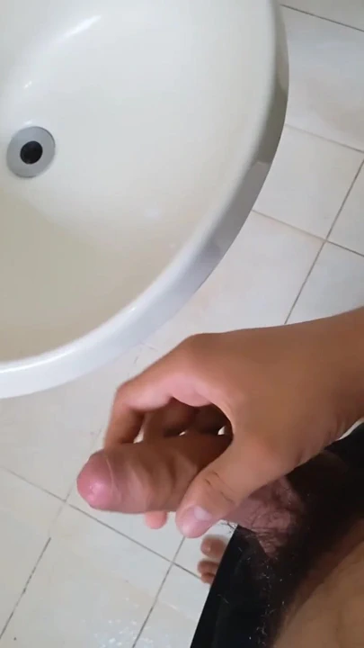 Nefis bir şekilde mastürbasyon yapıyor