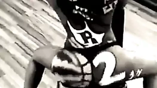 Raptorları seviyor olmalı