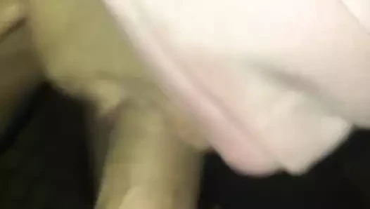 il ce vide au fond de ma gorge