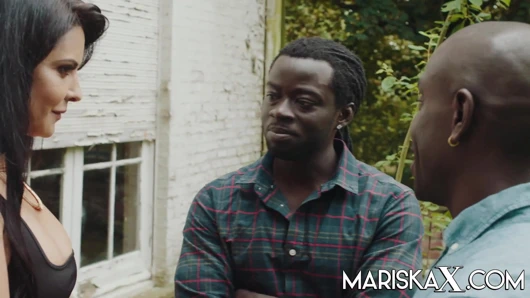 Mariskax mariska kocası tarafından bir bbc'ye teklif edildi