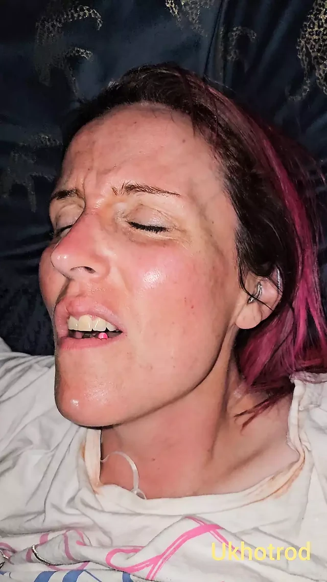 Анальный кримпай без презерватива на вокальную жену