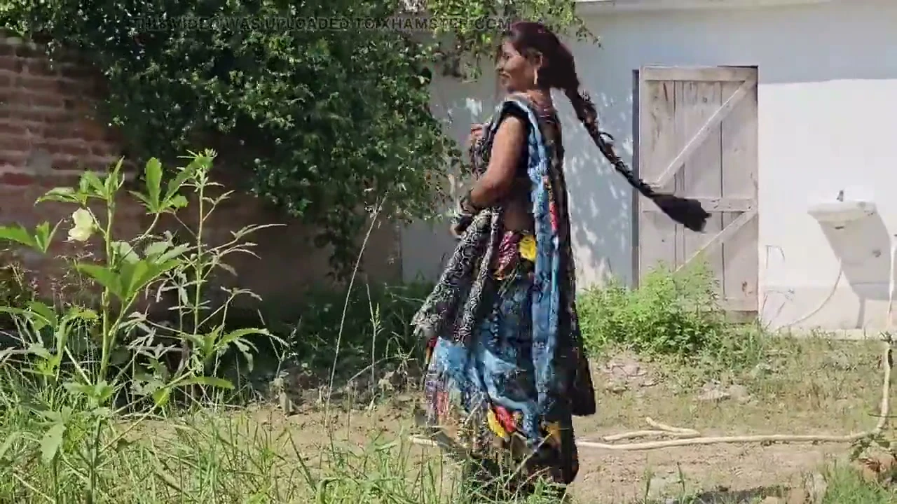 Cute indian girl with Juicy Red lips licking and sucking boss cock and enjoying fucking in missionary.