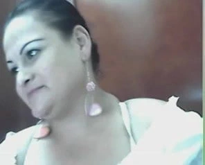 Kolombiyalı kaltak gösterilen onu büyük göğüsleri 2 (bölüm 2)