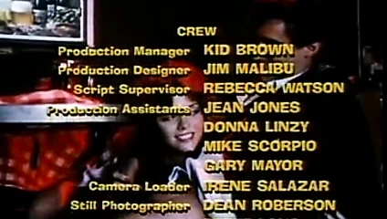 Debbie melekle hepsini (1985) yapar