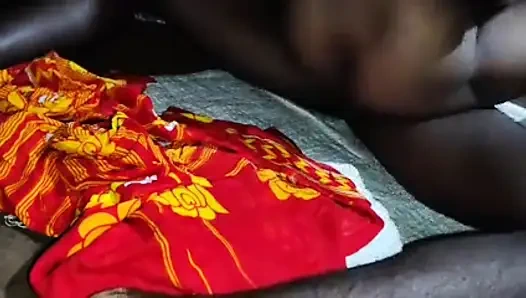 Hintli karım ön sevişme