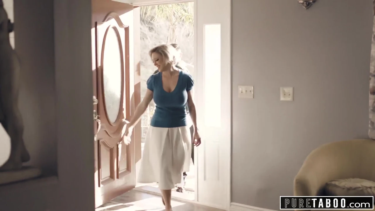 PURE TABOO Step-Parents & Step-Bro Welcome New Sister