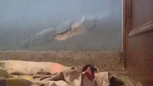 sebzeler ve top ile eşek ağzı açık