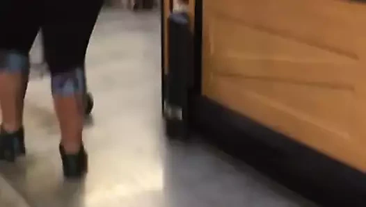 Süpermarkette yağ getto ganimet