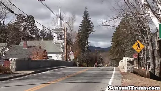 doğal titted trans güzellik anüsten memnun