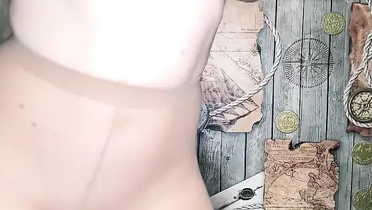 Külotlu çorapla klitorisimi ovuyorum ve meme uçlarımı ve göğüslerimi çimdikleyerek çabucak boşalıyorum Anna Mole