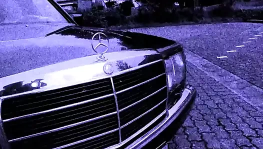 Seksi Susi'nin üvey annesinin götü büyük bir yarak için