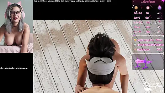 Sevimli oyuncu kız hentai oyunu oynarken süper azgın oluyor - canlı mastürbasyon seansı