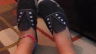 Keds çorapsız ayak fetişi