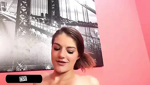 Haley yoğun sikiş seansı sonrası Scott'ın dölünü yutuyor!